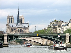 transport fluvial au coeur de Paris